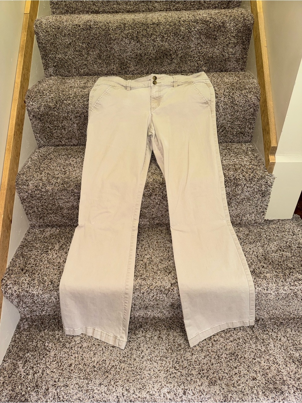 American Eagle Khaki Pants